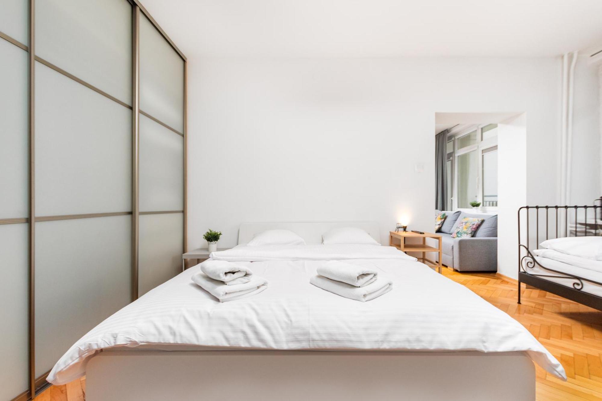 Apartament Wspolna By Your Freedom 바르샤바 외부 사진